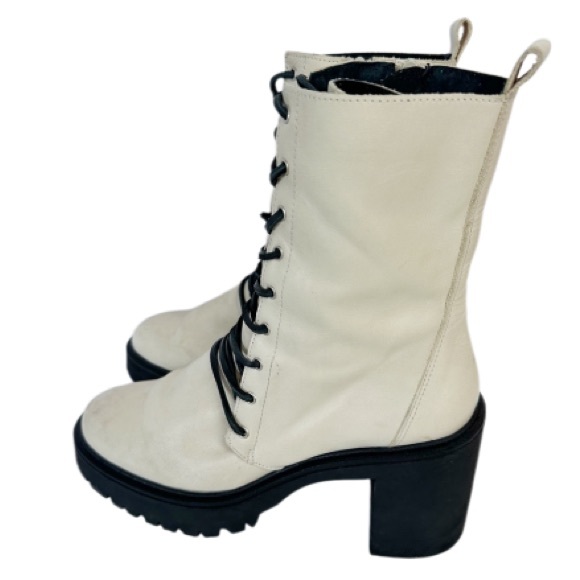 Free People Off-White Leather Moto Dylan Ankle Bootie Sz 39 Lace Up Goth Grunge - Picture 13 of 16